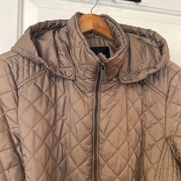 Women’s TOWER by London Fog TRUFFLE Hooded Quilted Puffer Coat Jacket size Large - Picture 3 of 16